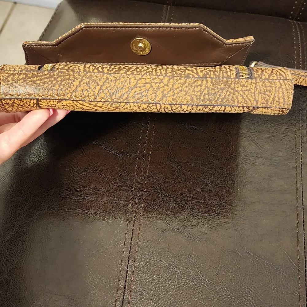 Leather wristlet never used no tags - Picture 1 of 5